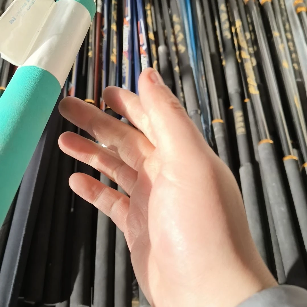 2.1米抄网杆瑕疵2号