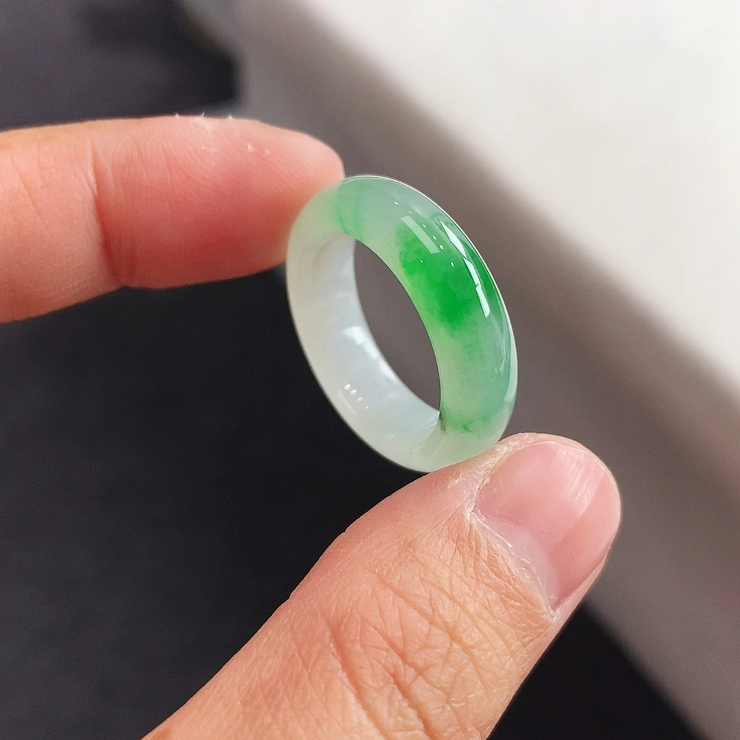 翡翠未镶嵌戒指19号