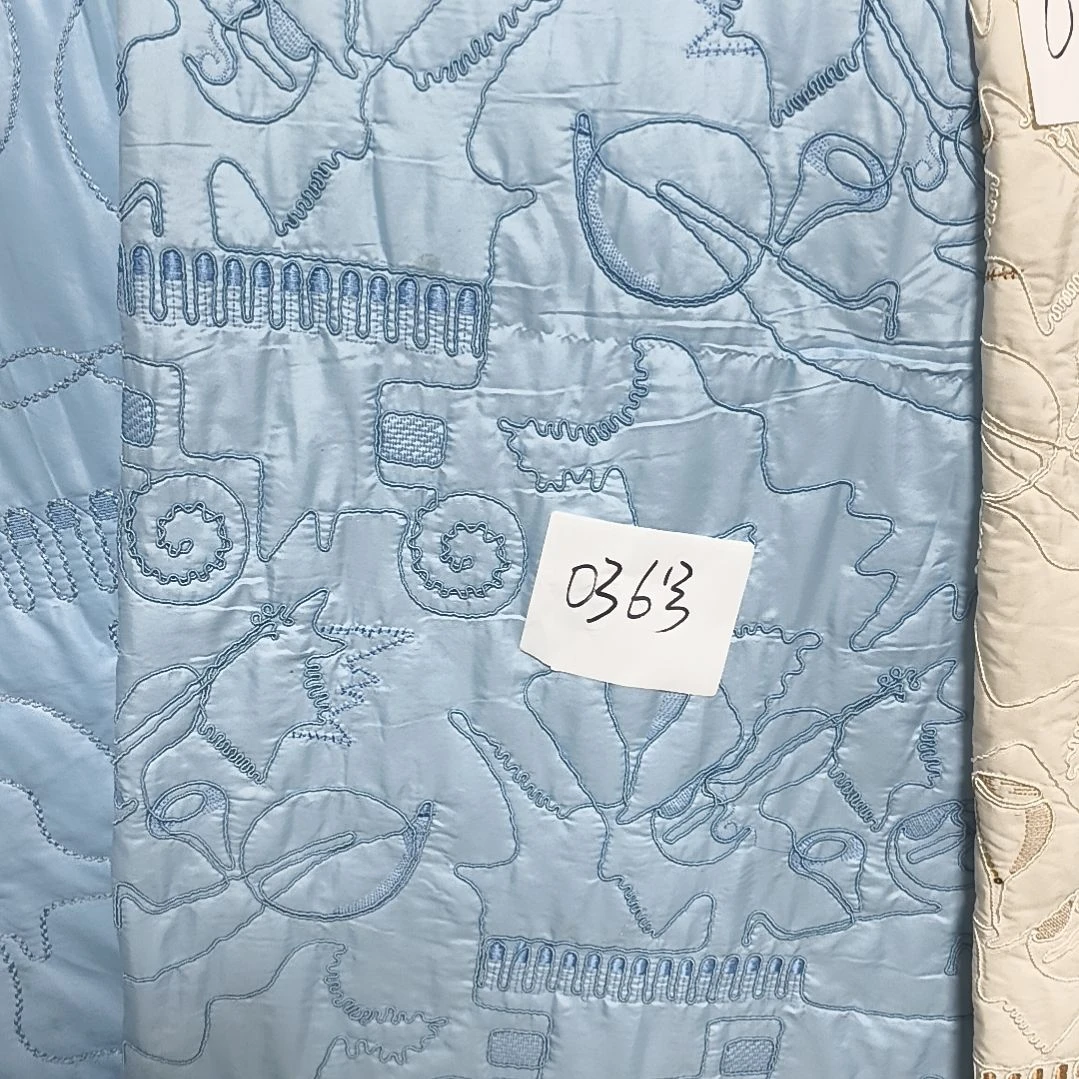 蓝色重工绣线绗棉9元1米