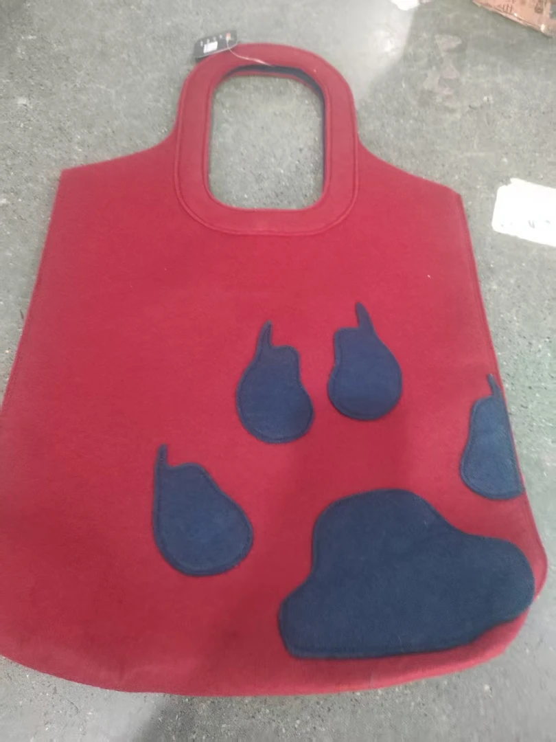 红色猫爪子单肩斜挎包包发1