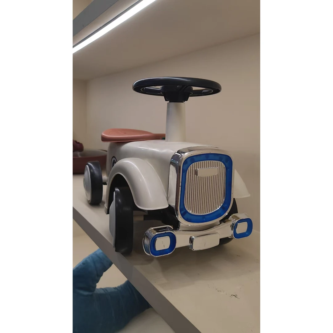 专属福利儿童车玩具车滑行学步车随机款 GC