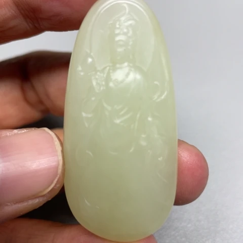和田玉未镶嵌颈饰鹰*