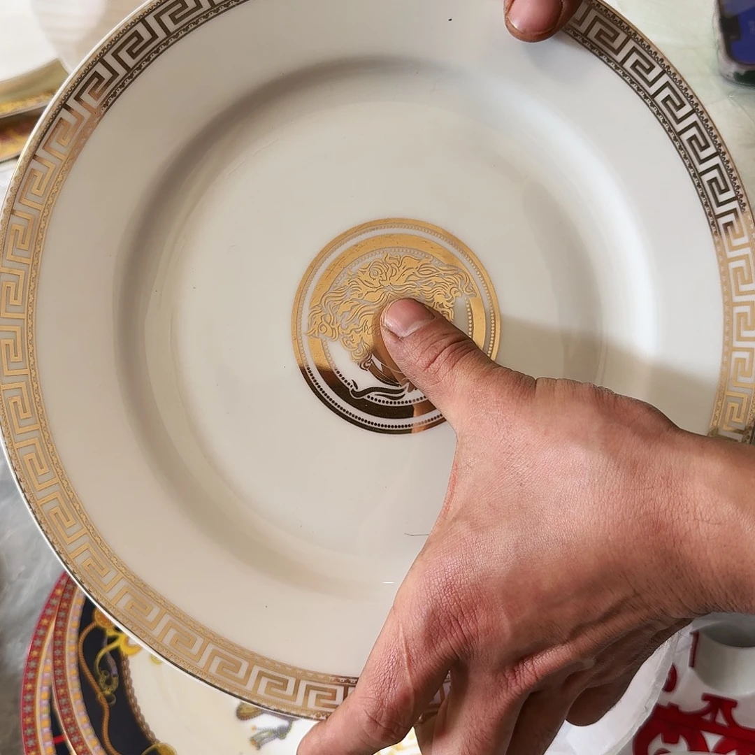 幸***猫摆件陶骨瓷陶瓷餐具高温按无标价格卖