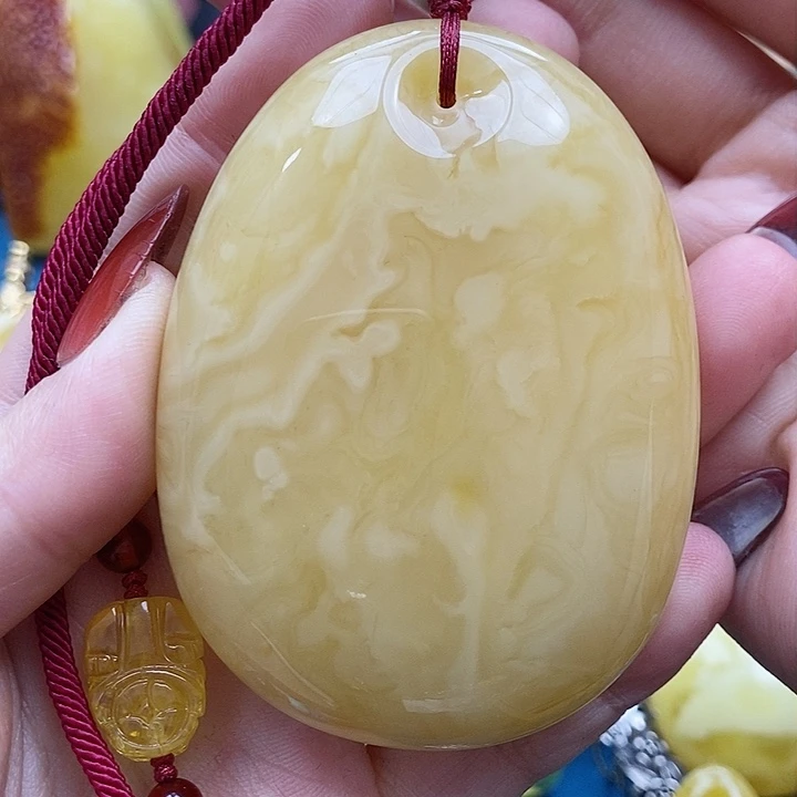 琥珀颈饰未镶嵌吊坠