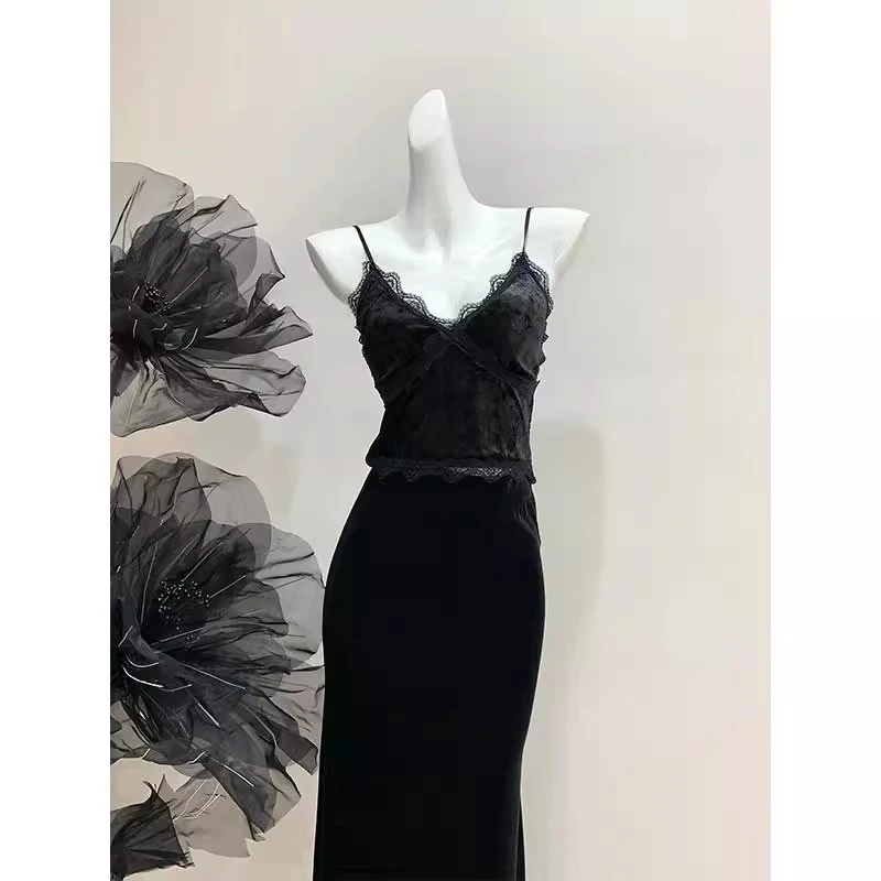 瑶栩Yaoxu【琢美】v领拼接蕾丝吊带背心女2025春秋季显瘦内搭打底