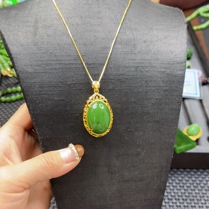 【闪购商品】和田玉（碧玉）颈饰合金