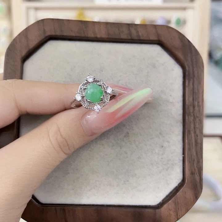 翡翠未镶嵌颈饰天然翡翠Ａ货