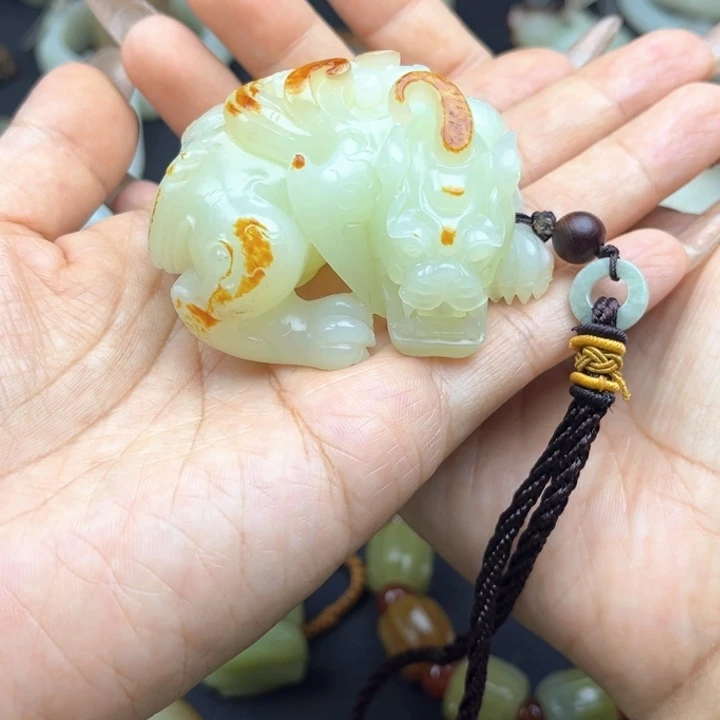 未镶嵌和田玉挂件