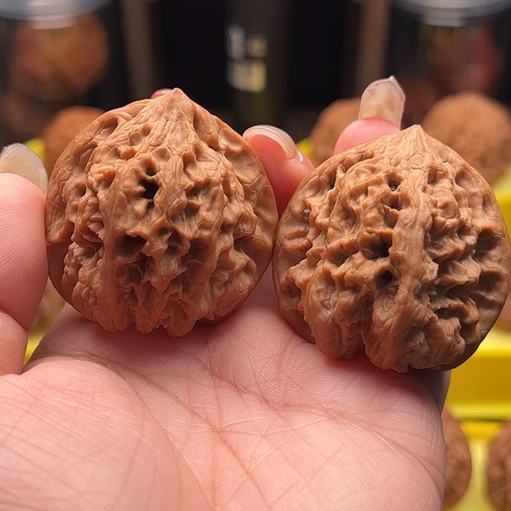 文玩核桃吊坠野牛 全品