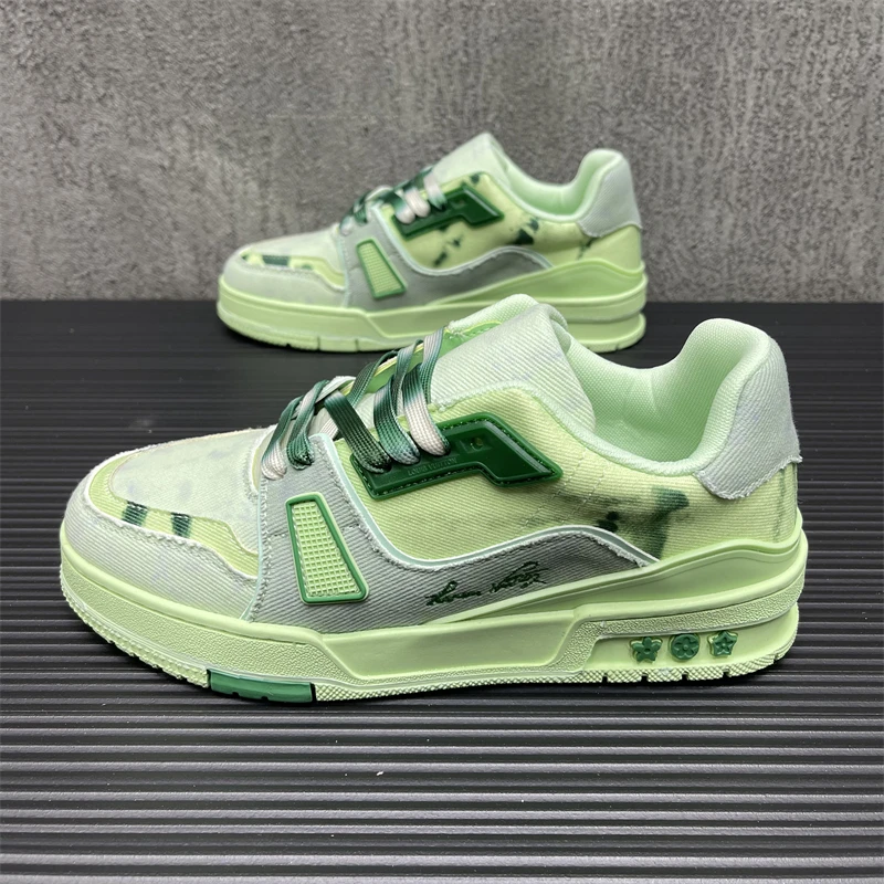 喷绘日常板鞋精神小伙纯色平跟男鞋设计感小众系带圆头运动休闲鞋