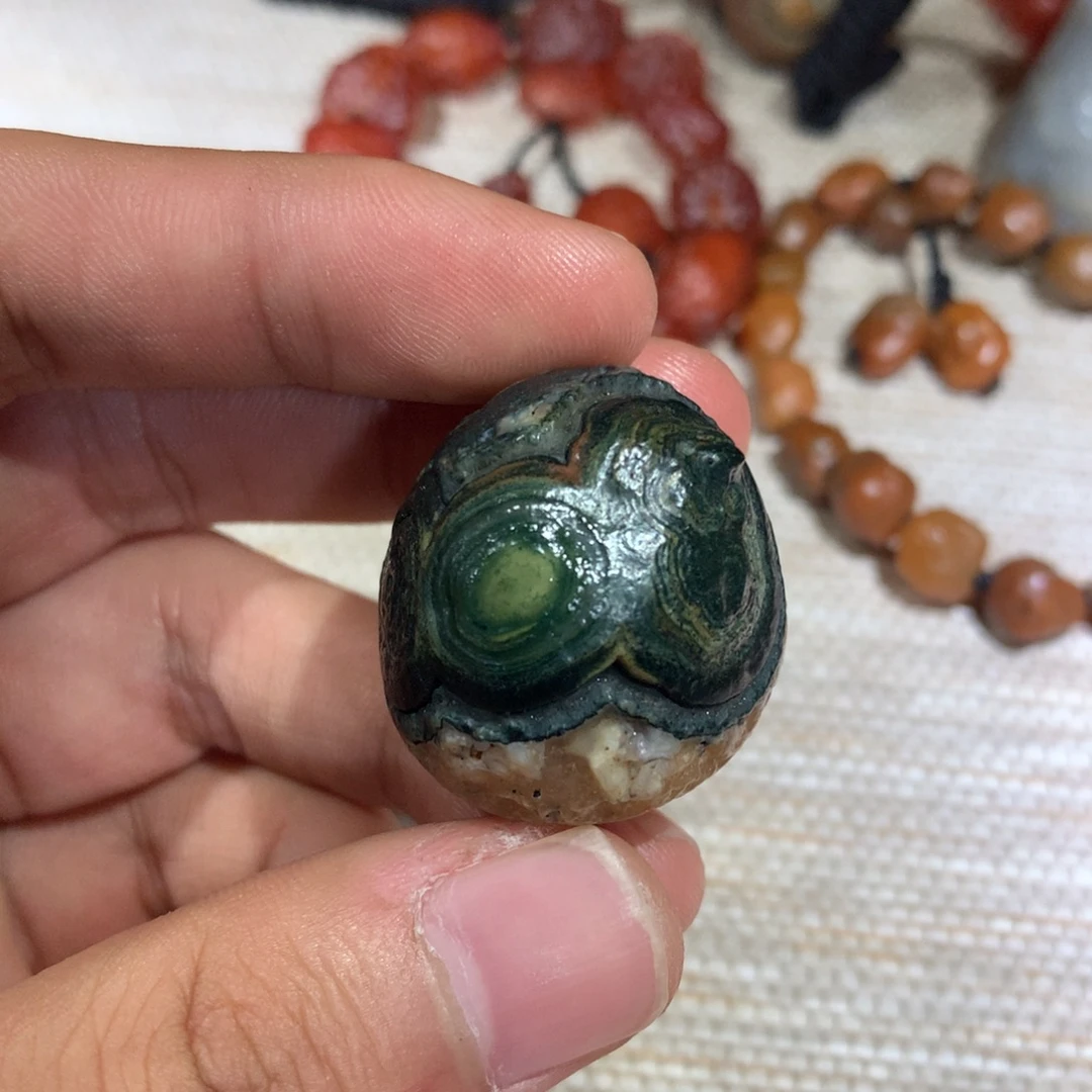 玛瑙/玉髓未镶嵌阿拉善戈壁玛瑙