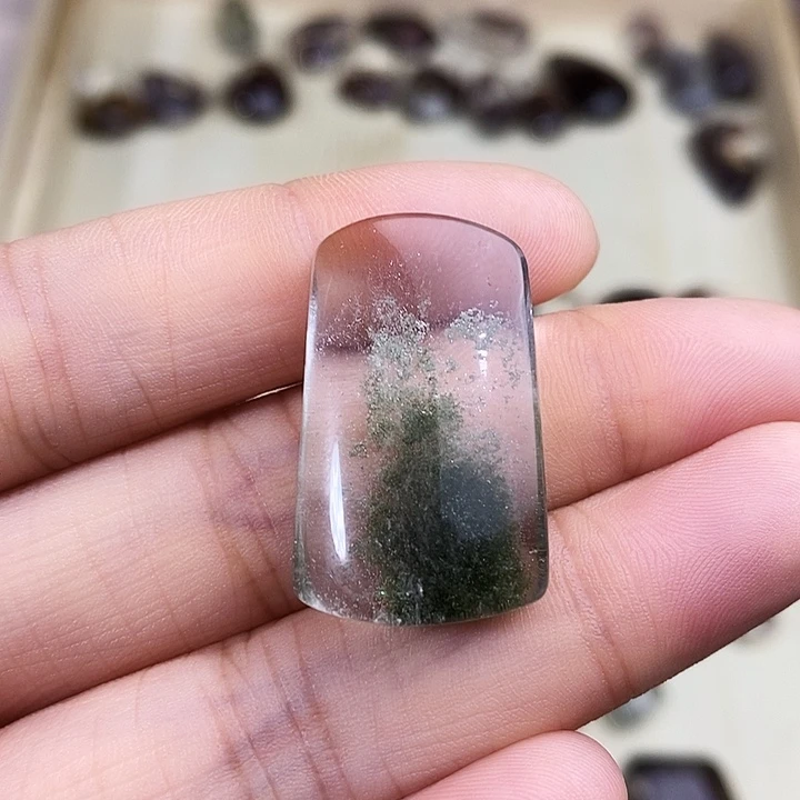 未镶嵌颈饰水晶沁**芯水晶