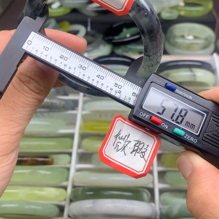 F***R蛇纹石玉未镶嵌手镯2131