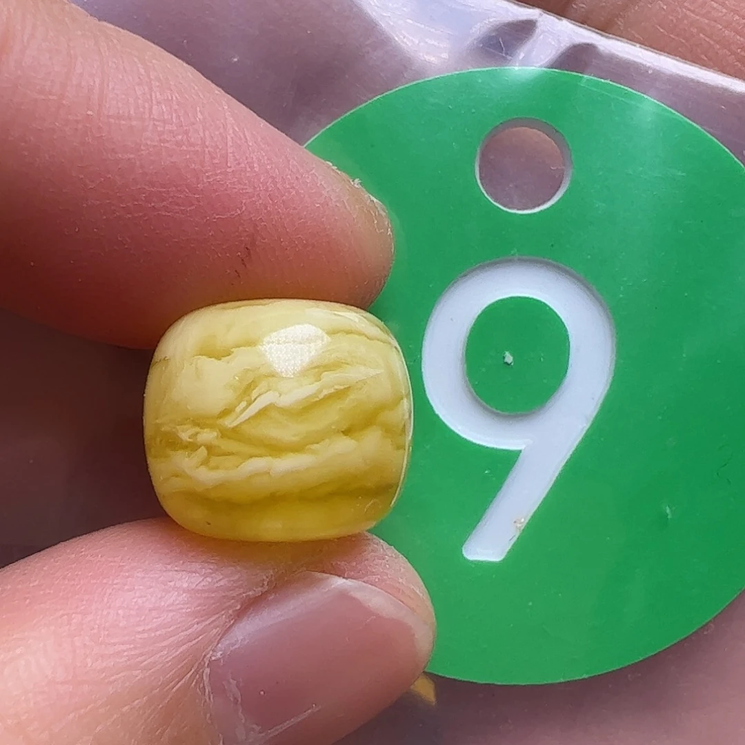 蜜蜡未镶嵌珠宝奇石12.5m m