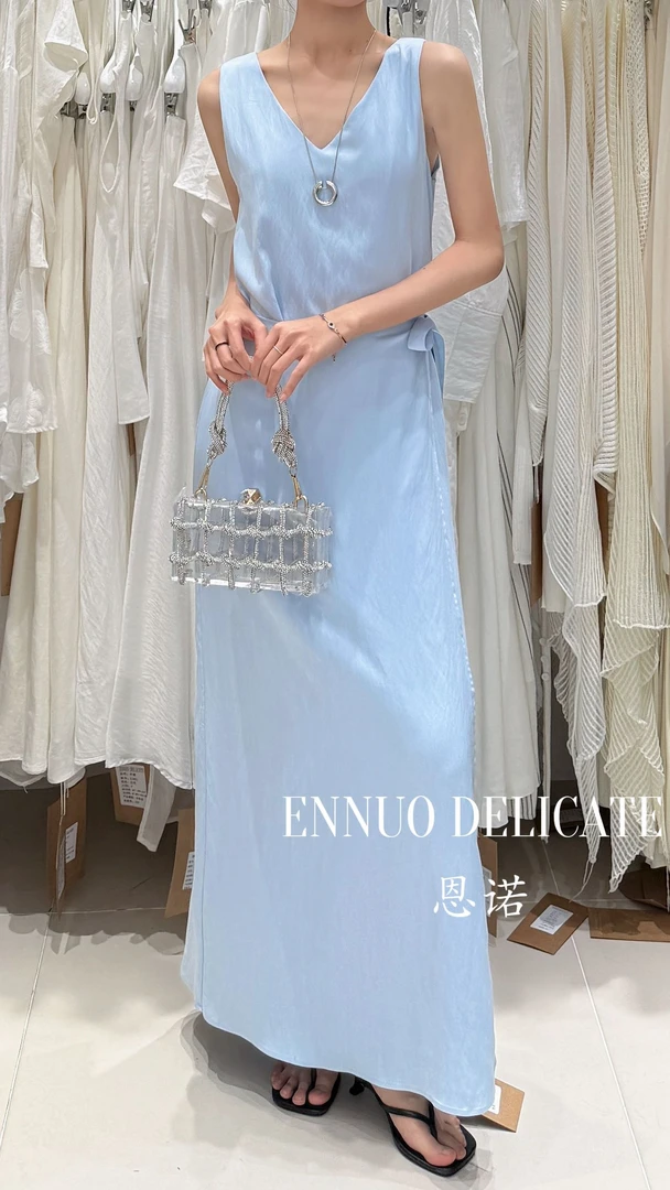 恩诺V领一片式系带显瘦连衣裙 6536（福福）