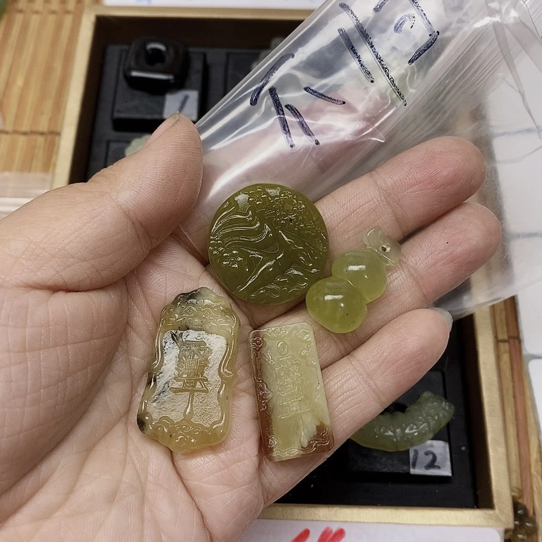 蛇纹石玉未镶嵌吊坠(不含链)༊****༆2