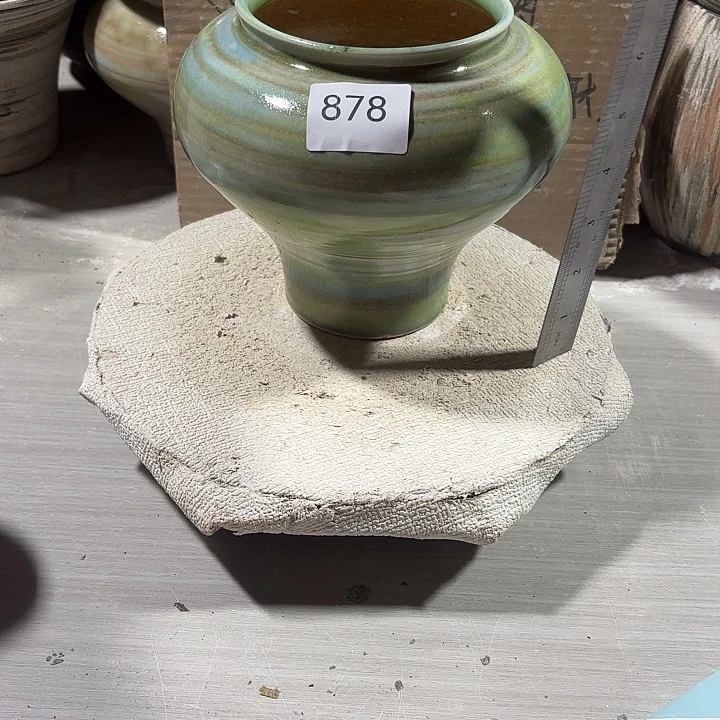 摆件陶高16.5，口10.5，无孔，878