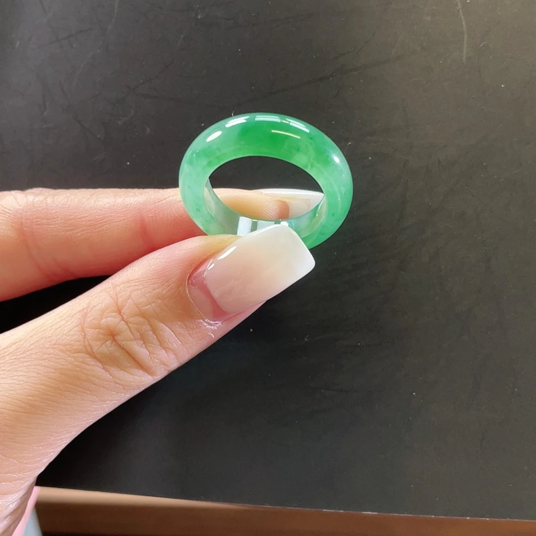 【闪购商品】未镶嵌石英质玉戒指
