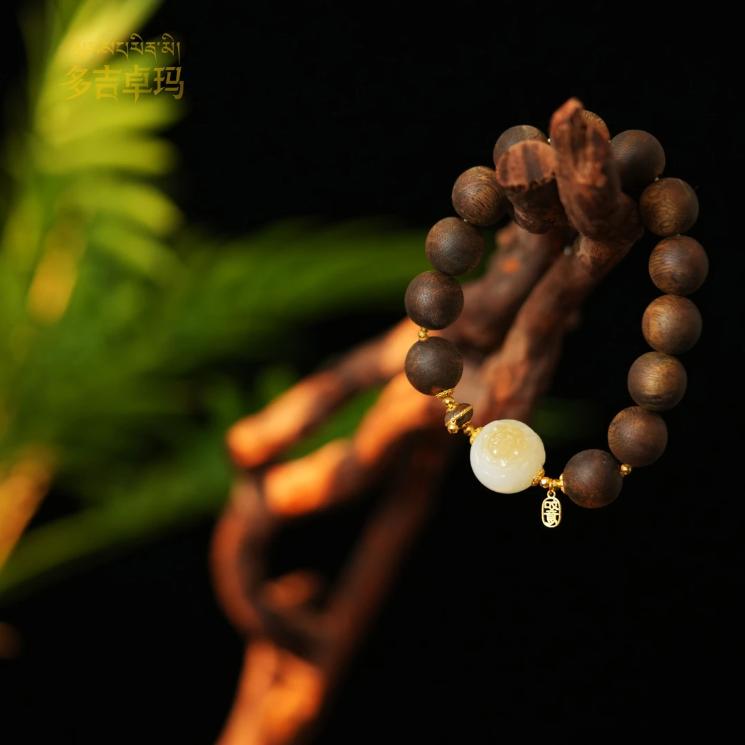 沉香【多吉卓玛】18K金和田玉棋楠设计款单圈