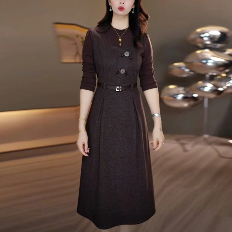 轻奢高贵气质秋冬裙子女装新款2025爆款高级感轻奢洋气显瘦连衣裙