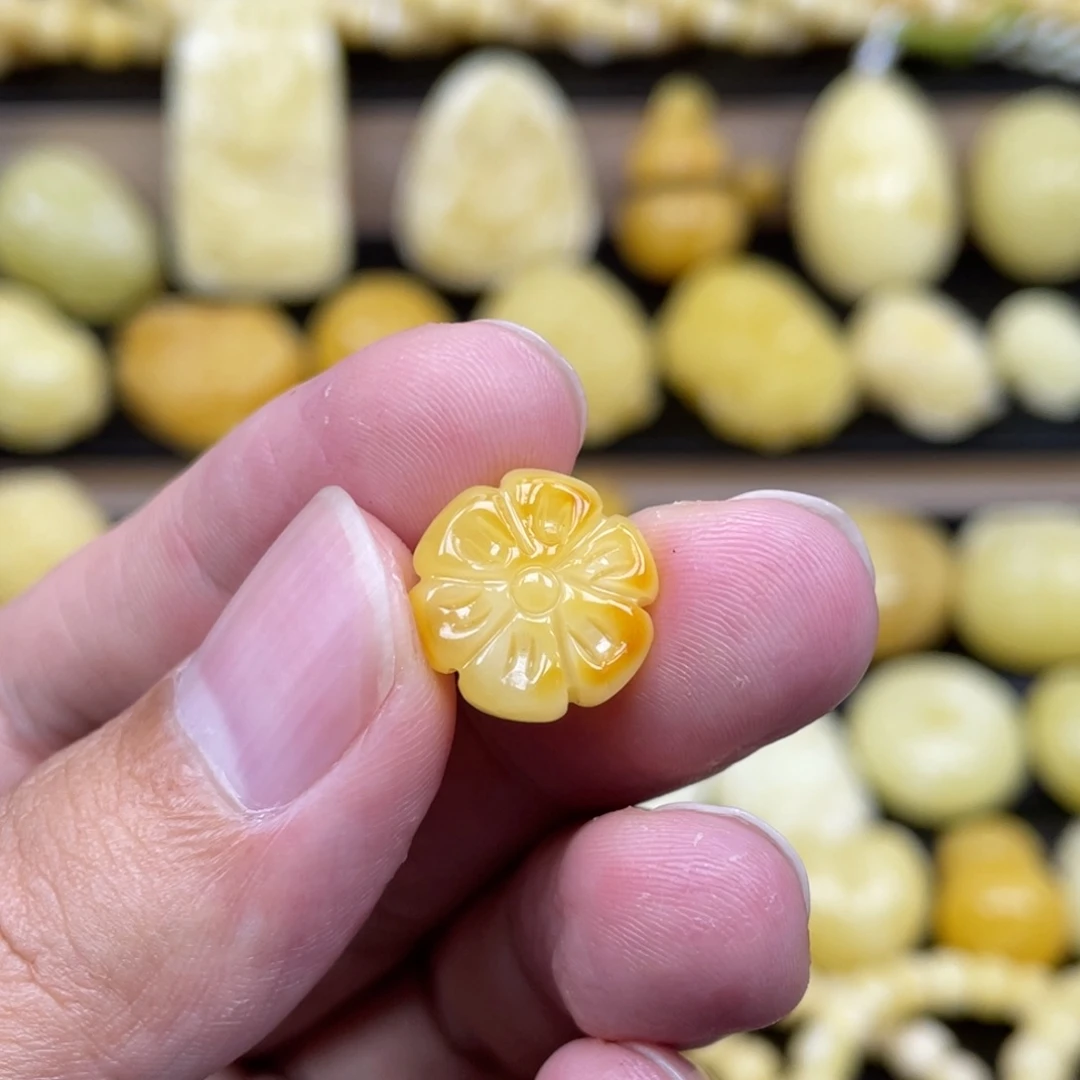 琥珀未镶嵌裸石琥珀蜜蜡