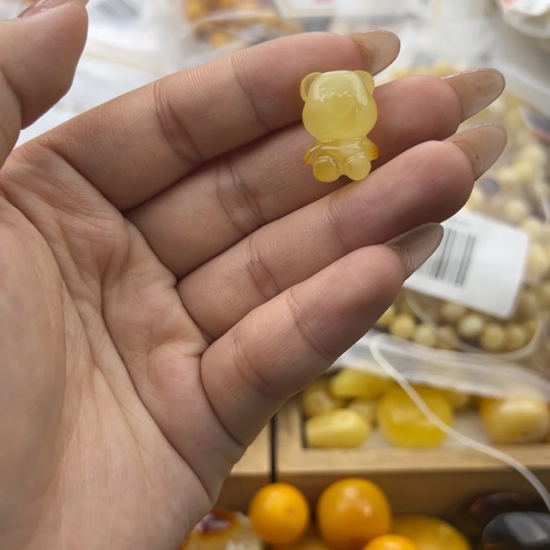 琥珀珠宝奇石未镶嵌