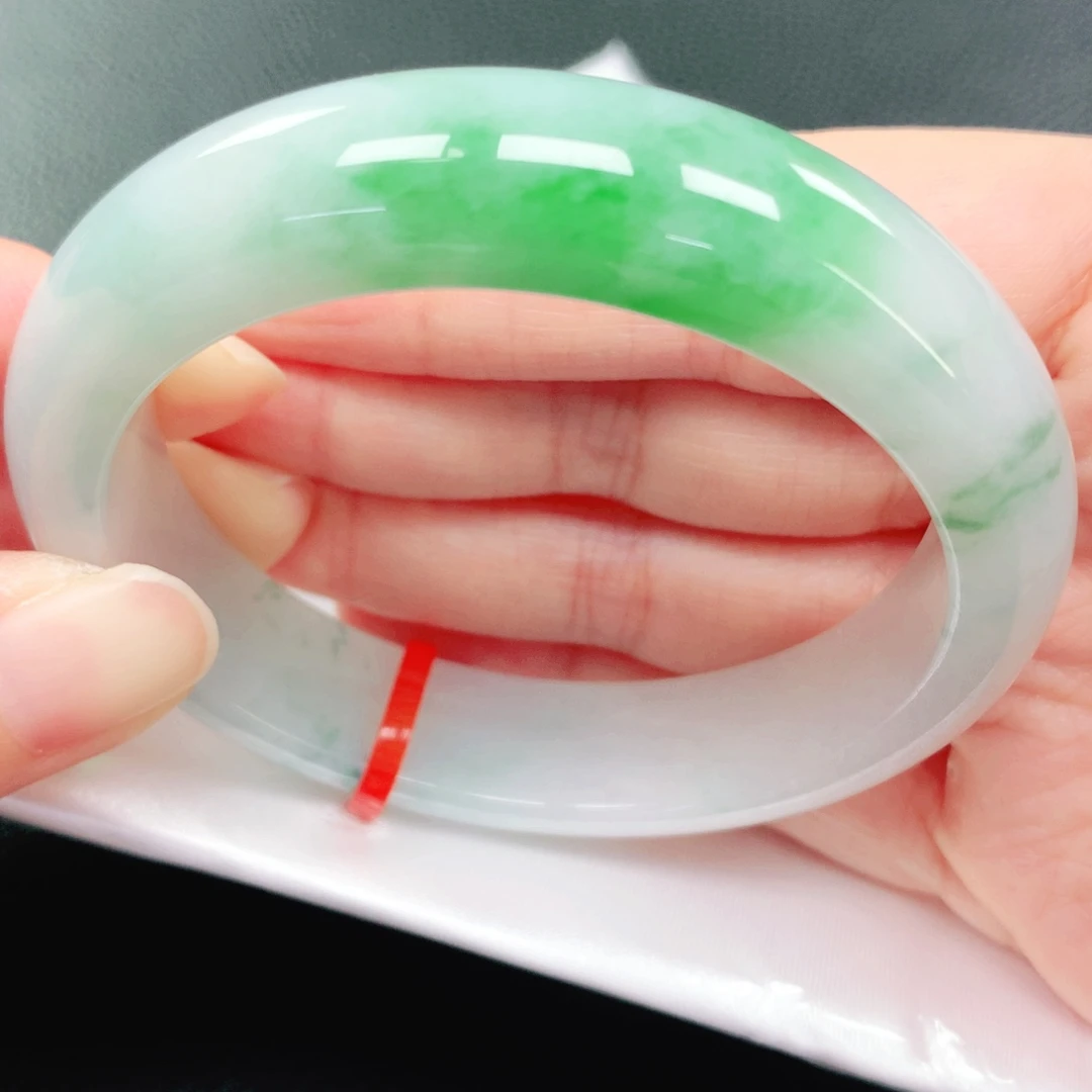 翡翠未镶嵌手镯55圈