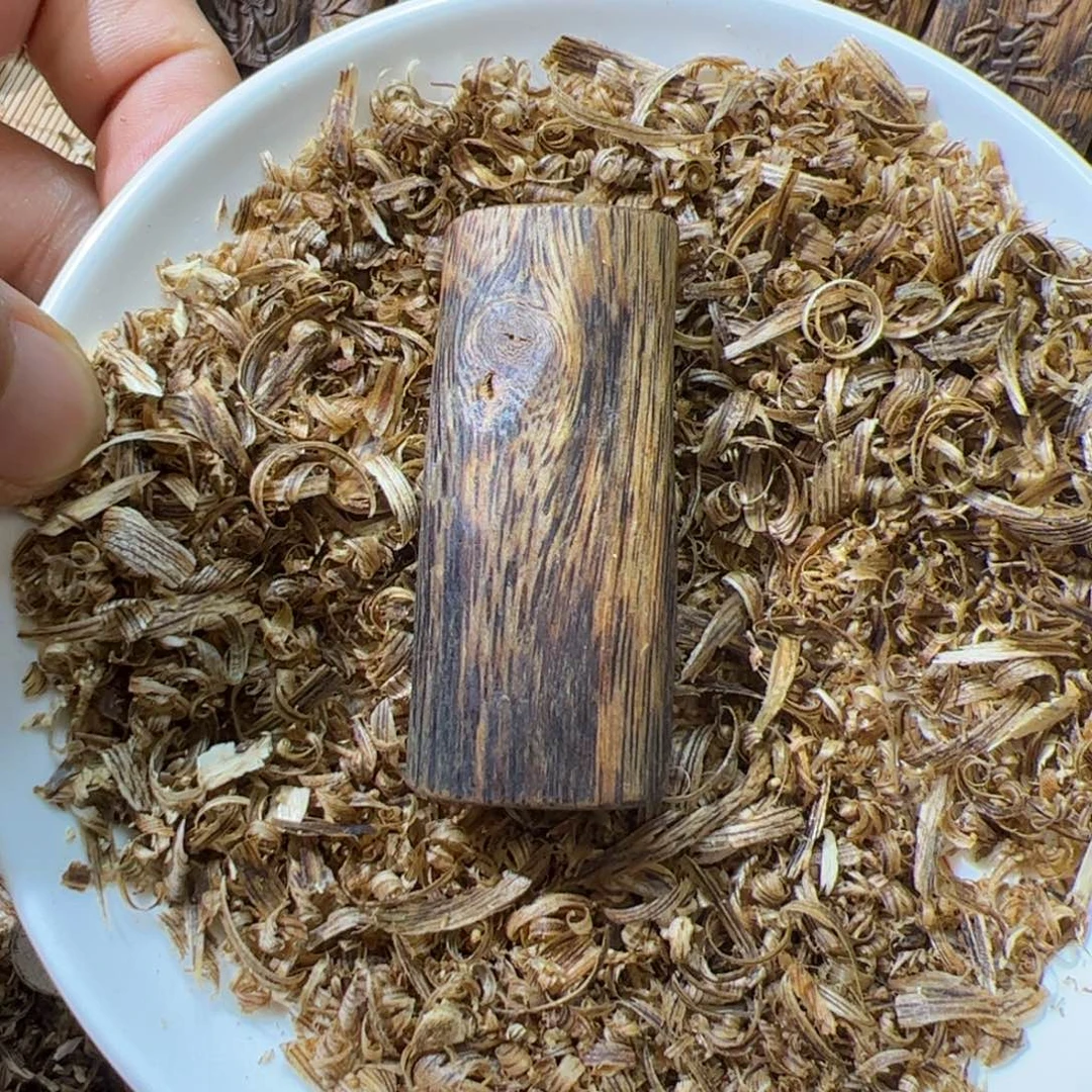 沉香沉香碎屑白棋素牌10克