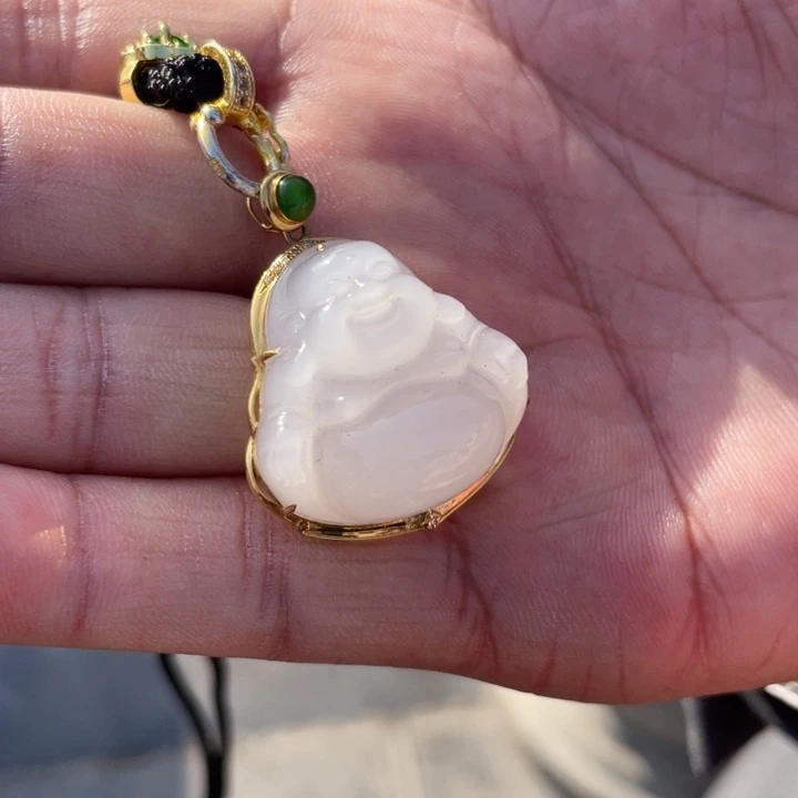 和田玉未镶嵌颈饰