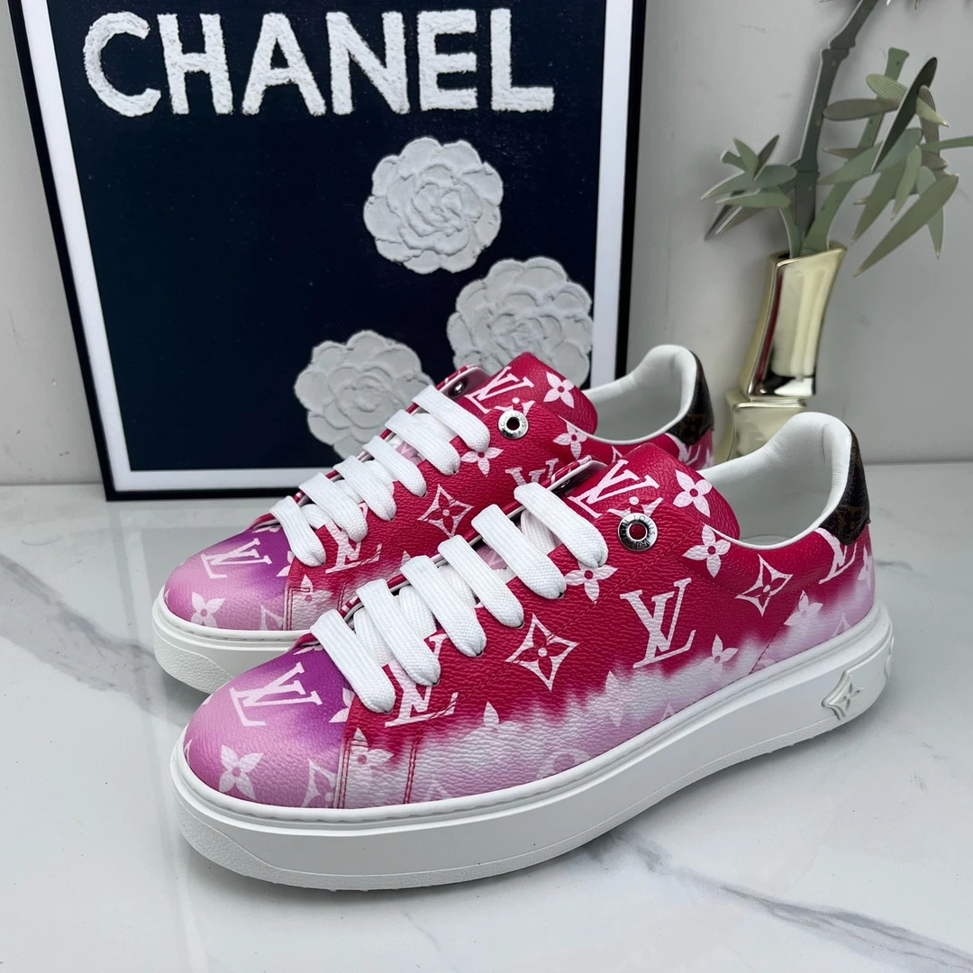 99新 LouisVuitton/路易威登 lv time out满印板鞋38.5码/jm01449