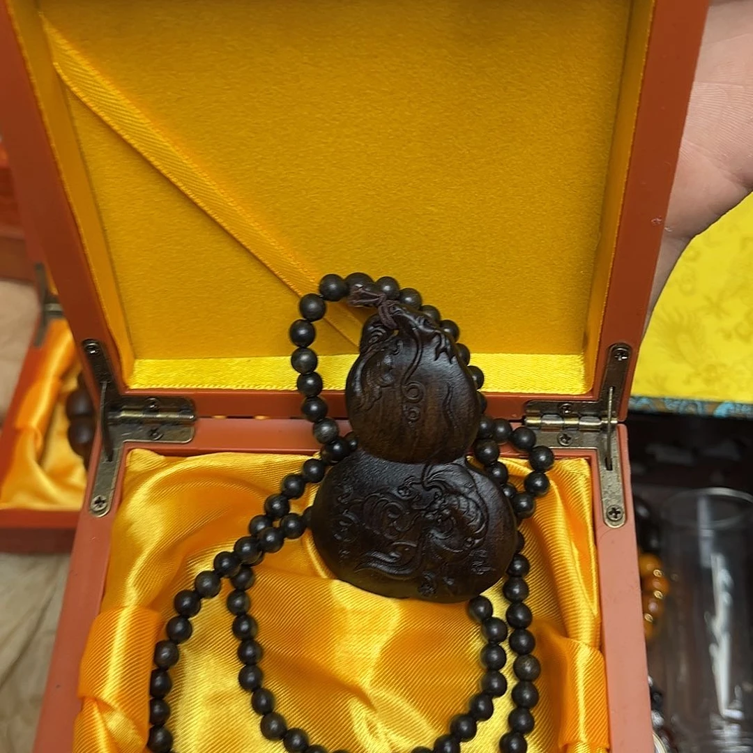 大叶紫檀（黑酸枝木类）