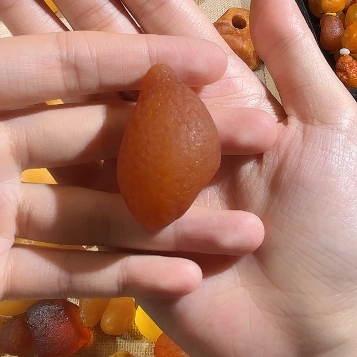 琥珀未镶嵌颈饰蜜蜡海漂单颗