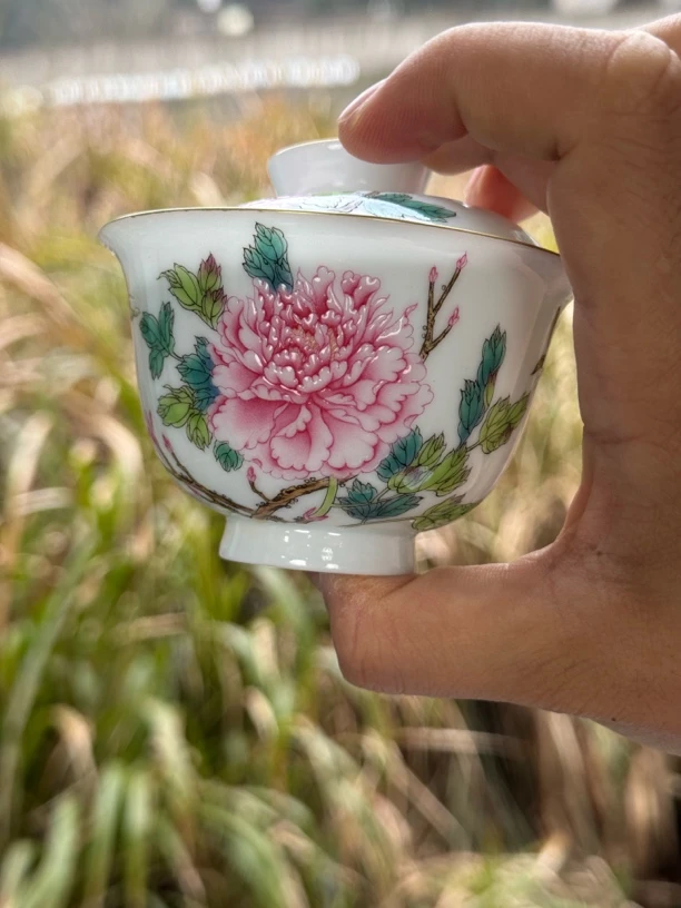 景德镇牡丹陶瓷盖碗