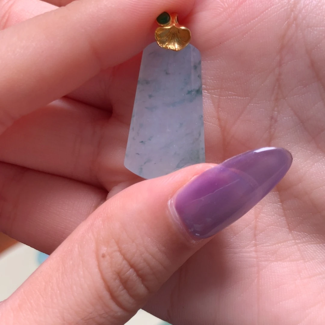 翡翠18K金镶嵌吊坠(赠链)