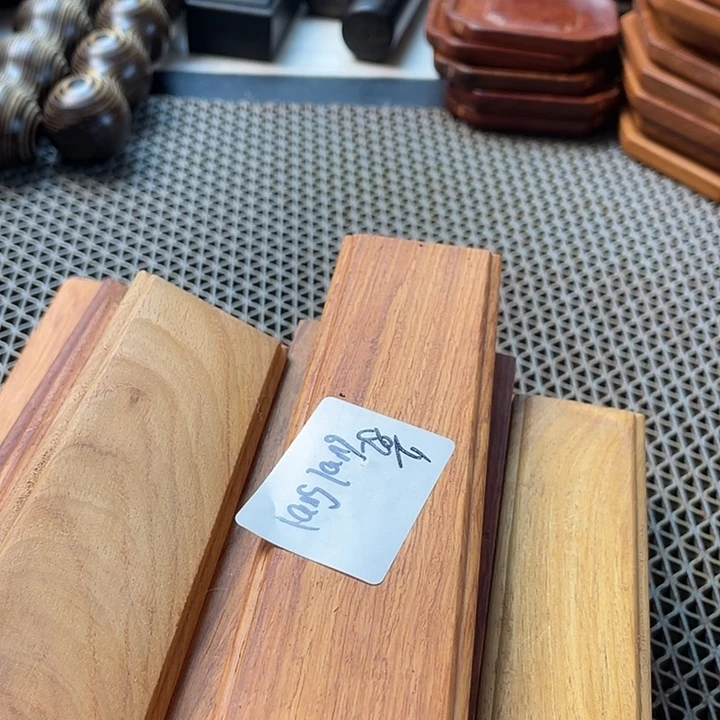 l***g闪电购缅花小板11块