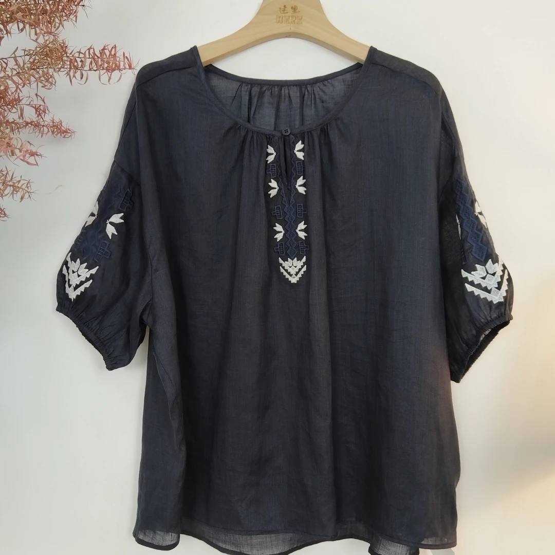 夏季新款设计感小众刺绣苎麻中袖宽松气质遮肉衬衫女