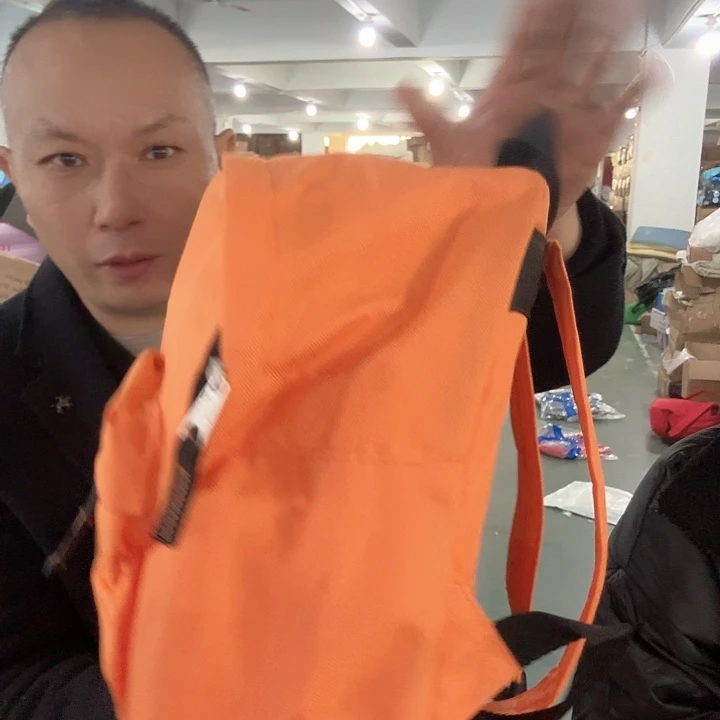 锦纶橘黄色包包发一