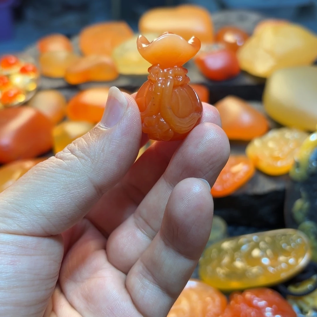 石英质玉挂件未镶嵌出***头