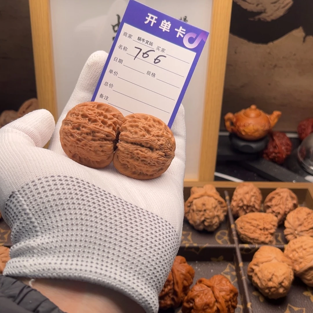 文玩核桃把件766血麒麟39全品