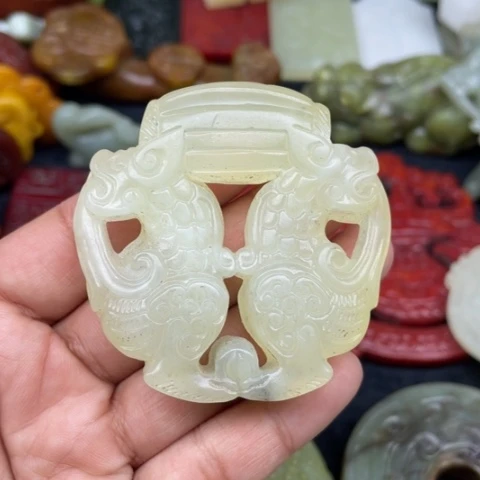 蛇纹石玉颈饰未镶嵌81