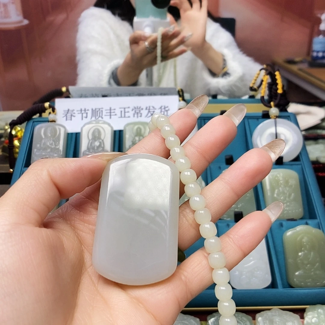 和田玉颈饰未镶嵌瑞*