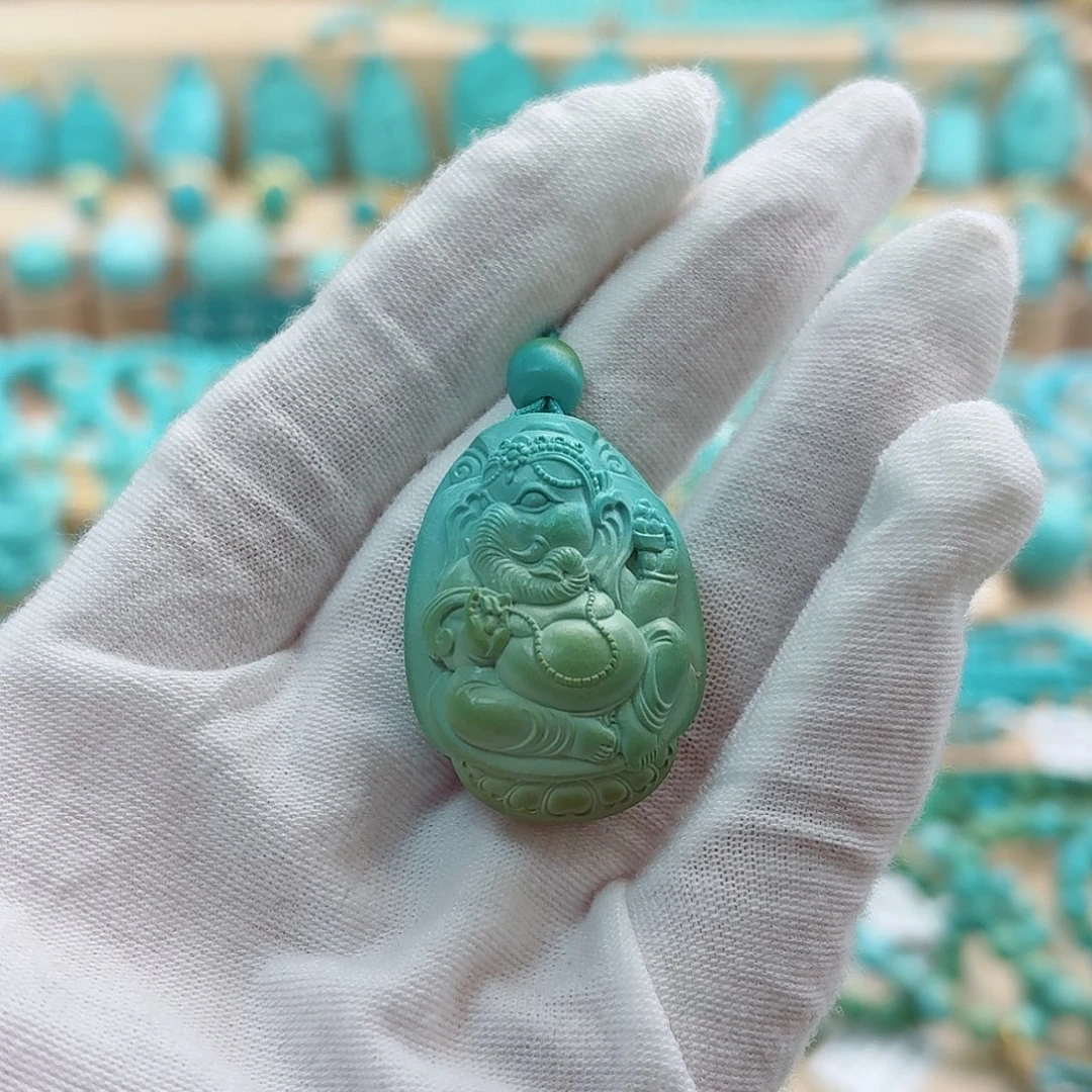 绿松石未镶嵌珠宝奇石