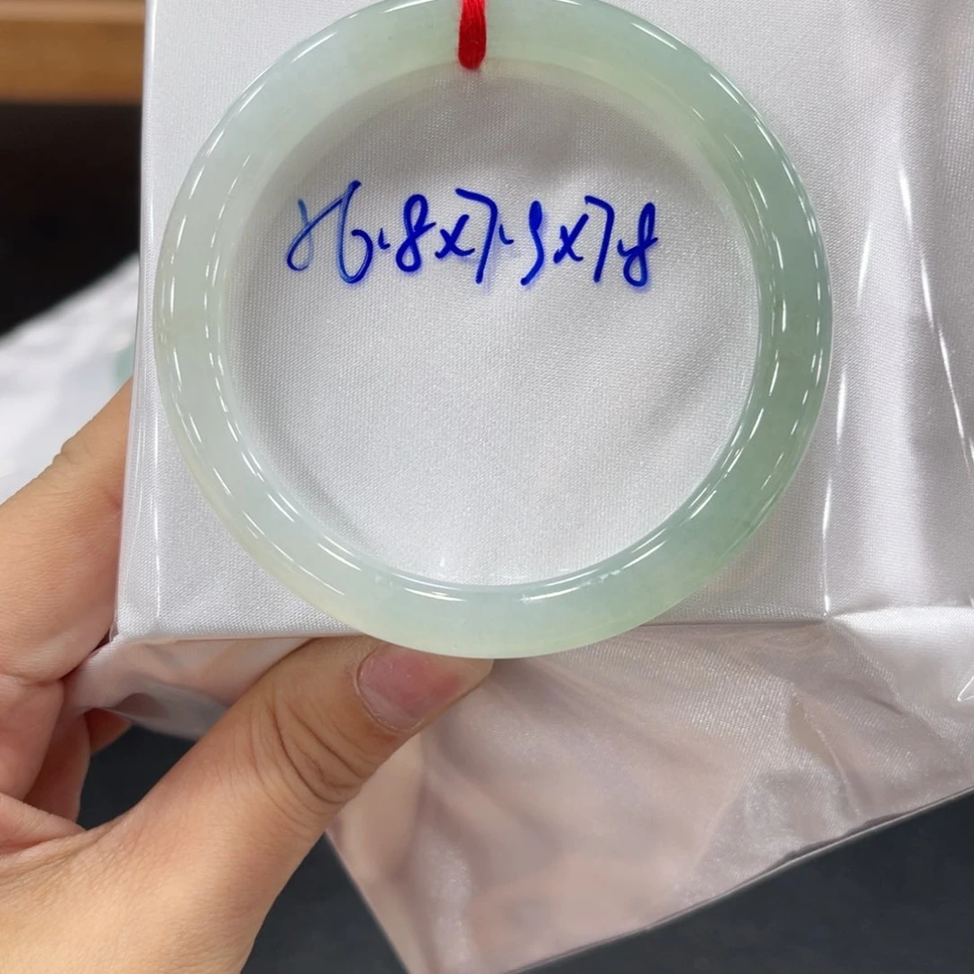 未镶嵌手镯翡翠翡翠