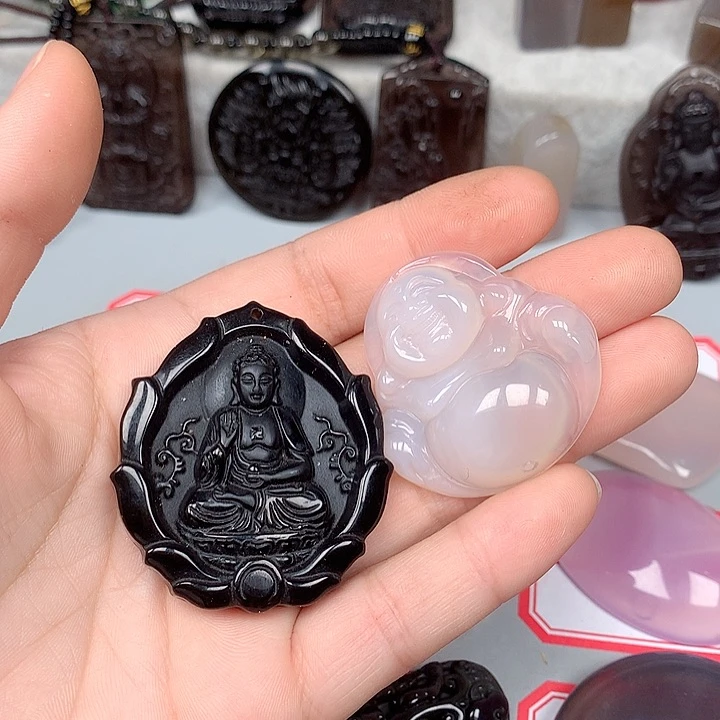 吃***福黑曜岩未镶嵌颈饰