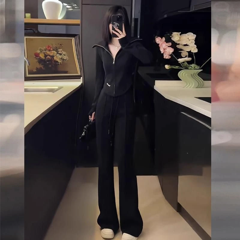 运动套装女春秋2025新款流行韩版显瘦高级感炸街卫衣喇叭裤两件套