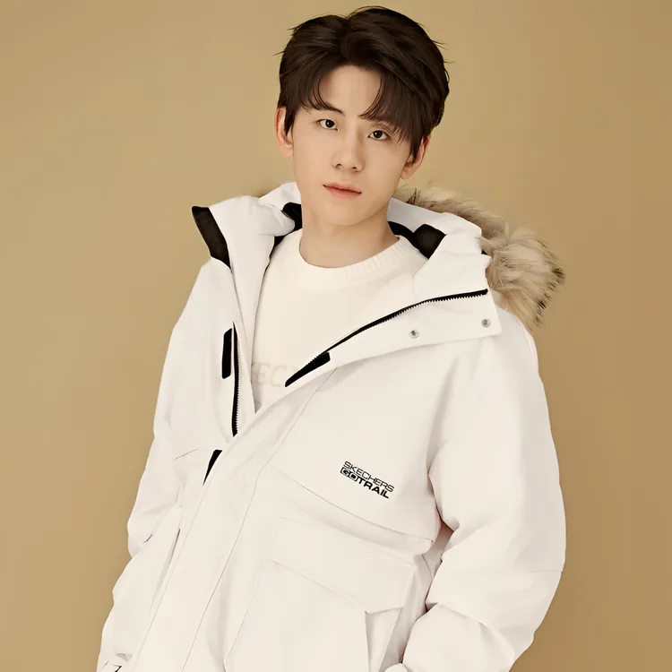 【地蛋同款】斯凯奇冬季男女连帽防泼水羽绒服P425U001&P425U032