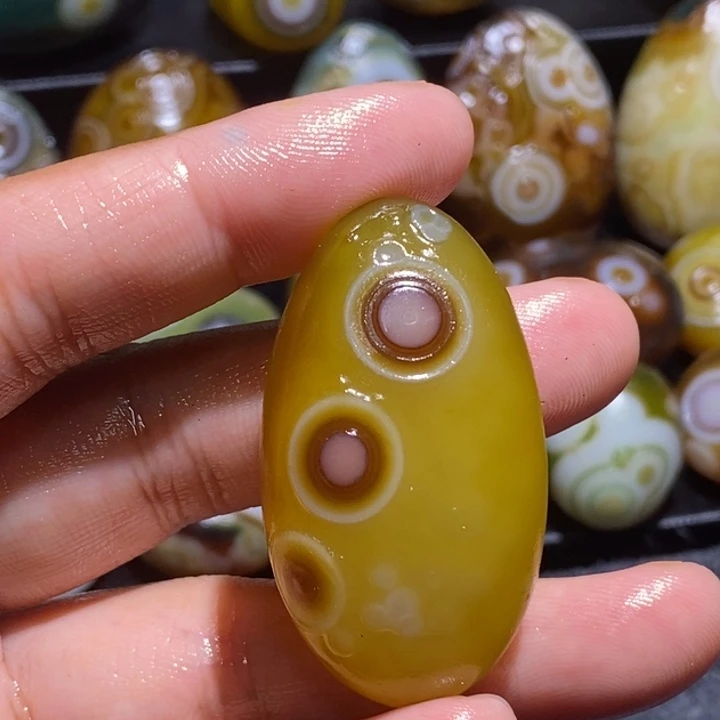 玛瑙/玉髓未镶嵌珠宝半成品5