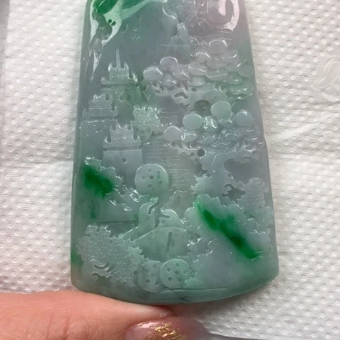 翡翠颈饰未镶嵌翡翠