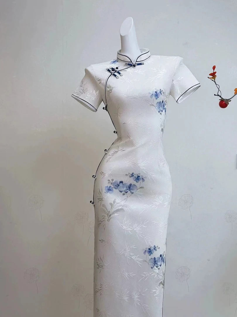 绝美旗袍新中式订婚日常可穿2025新款高端气质印花改良年轻款少女