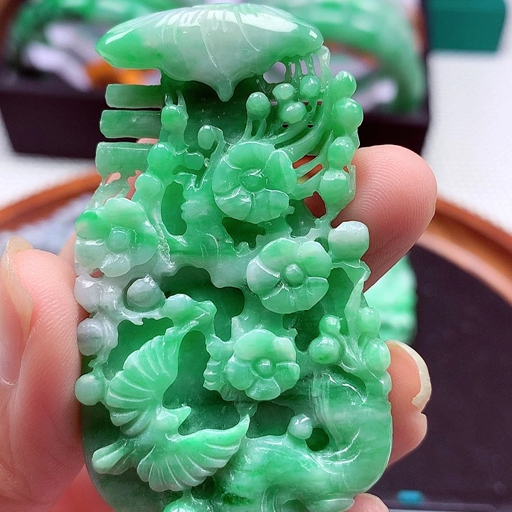 颈饰未镶嵌翡翠翡翠